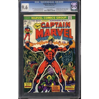Captain Marvel #32 CGC 9.6 (OW-W) *1040728003*
