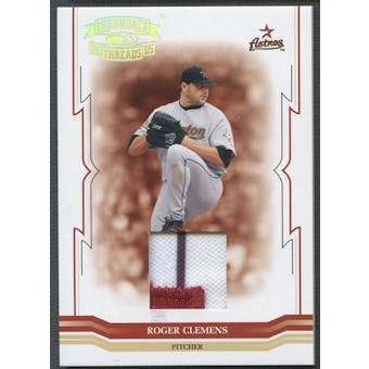2005 Throwback Threads #122 Roger Clemens Material Patch #021/100