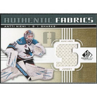 2011/12 Upper Deck SP Game Used Authentic Fabrics Gold #AFAN4 Antti Niemi S D