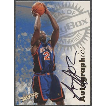 1997/98 SkyBox Premium #58 Larry Johnson Autographics Auto