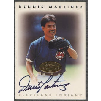 1996 Leaf Signature #145 Dennis Martinez Gold Auto