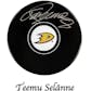 2017/18 Hit Parade Autographed Hockey Puck Series 7 Hobby Box - Mario Lemieux