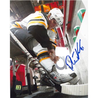 Phil Kessel Autographed Boston Bruins 8x10 Photograph (Kessel Holo)