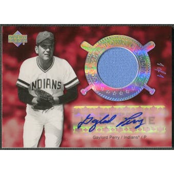 2005 Upper Deck Hall of Fame #GP1 Gaylord Perry Cooperstown Calling Rainbow Jersey Auto #1/1