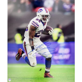 LeSean McCoy Autographed Buffalo Bills White Jersey 16x20 Photo