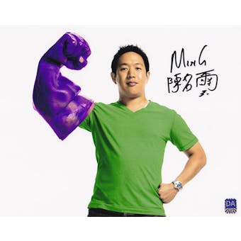 Ming Chen Autographed Fist 8x10 Comic Book Men Photo
