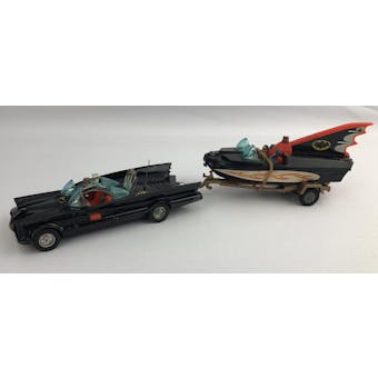 Corgi Batman Gift Set 3 Batmobile and Batboat