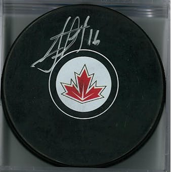 Jonathan Toews Autographed Team Canada Hockey Puck (Fanatics COA)