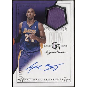2013/14 National Treasures Kobe Bryant Patch Autographed Card #GS-KB #30/30 *Slighty Damaged*