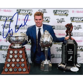 Connor McDavid Autographed Edmonton Oilers 8x10 Hockey Photo (JSA COA)