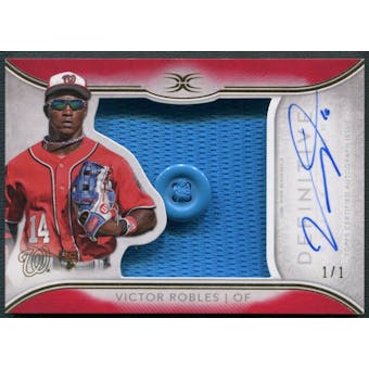 2018 Topps Definitive Collection #ARCVR Victor Robles Red Rookie Jersey Button Auto #1/1