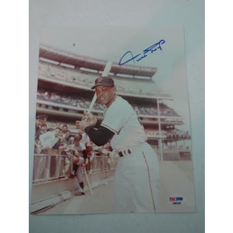 Willie Mays Autographed Giants 8x10 Photo PSA/DNA D96239 (Reed Buy)