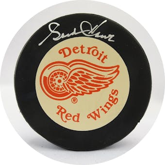 Gordie Howe Autographed Detroit Red Wings Puck UDA UDP20336 (no cert.) (Reed Buy)