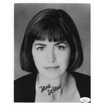 Dana Delany Autographed 8x10 B&W Photo JSA QQ09767 (Reed Buy)