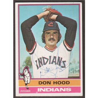 1976 Topps Baseball #132 Don Hood Signed in Person Auto