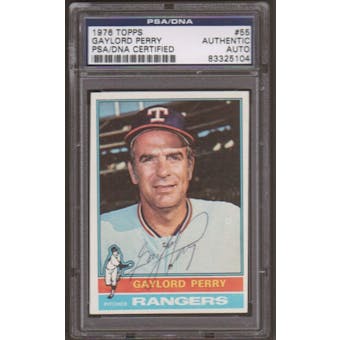 1976 Topps Gaylord Perry #55 Autographed Card PSA Slabbed (5104)