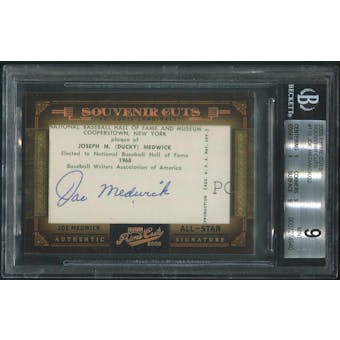 2005 Prime Cuts Baseball #115 Joe Medwick Souvenir Cuts Auto #22/32 BGS 9 (MINT)
