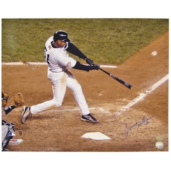 Bernie Williams Autographed New York Yankees Batting 16x20 Photo (Leaf)