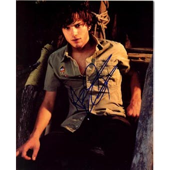 Kutcher, Ashton - Autographed 8x10 - Signed Candid Photo (A)