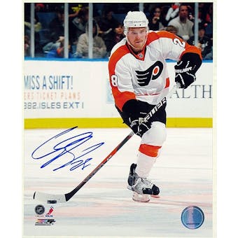 Claude Giroux Autographed Philadelphia Flyers 8x10 Photo