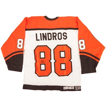 Eric Lindros Autographed Philadelphia Flyers Authentic CCM Jersey (Mounted Memories)