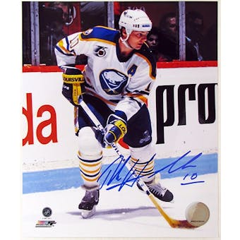 Dale Hawerchuk Autographed Buffalo Sabres 8x10 Hockey Photo