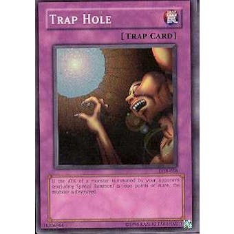 Yu-Gi-Oh BEWD Single Trap Hole Super Rare (LOB-058)