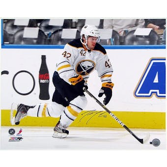 Nathan Gerbe Autographed Buffalo Sabres 16X20 Hockey Photo