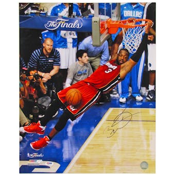 Dwyane Wade Autographed Miami Heat 16X20 Photograph (PSA)