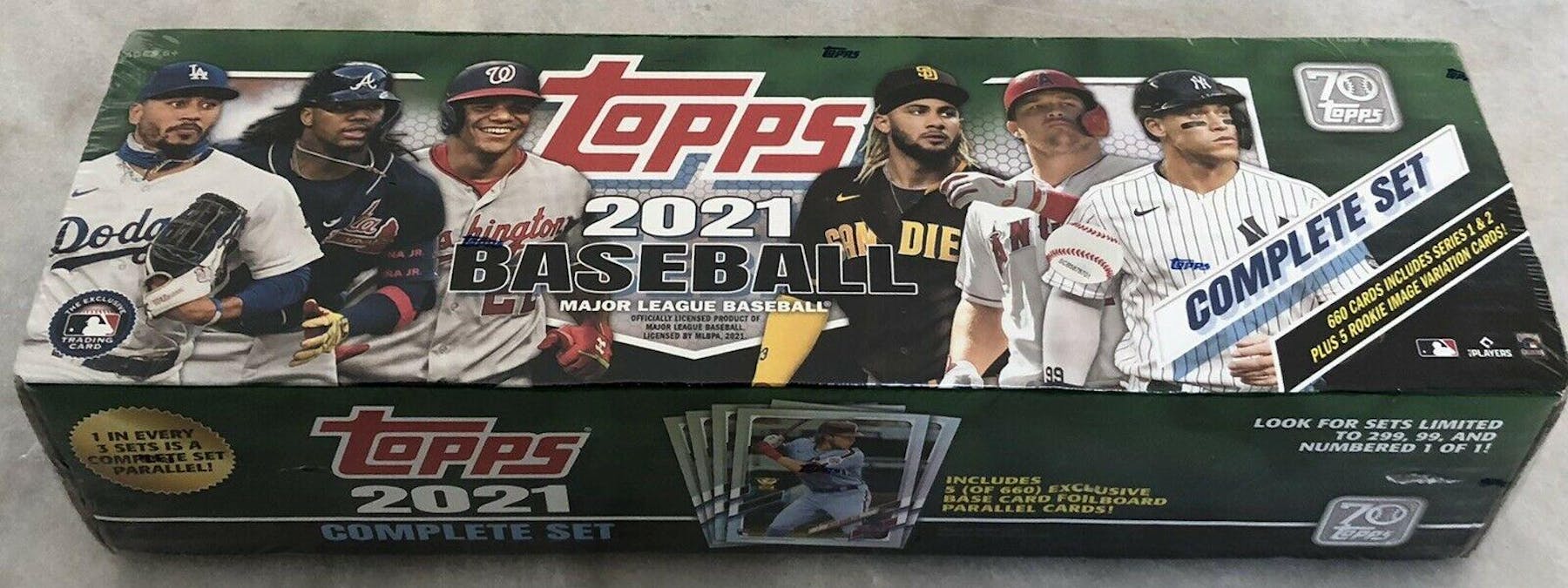 2022 TOPPS BASEBALL COMPLETE SET GREEN 660 Cards + 5 Rookie Variations -  SEALED